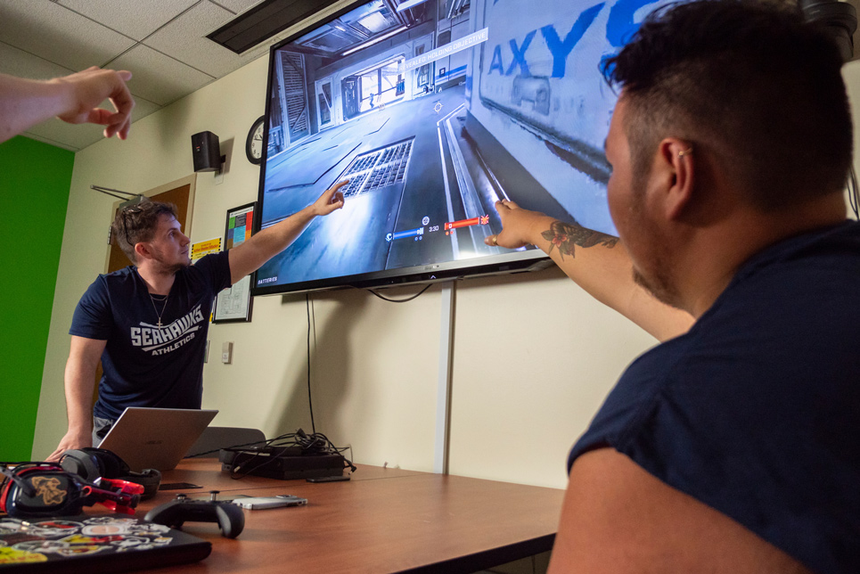 UNCW Halo Esports team practicing