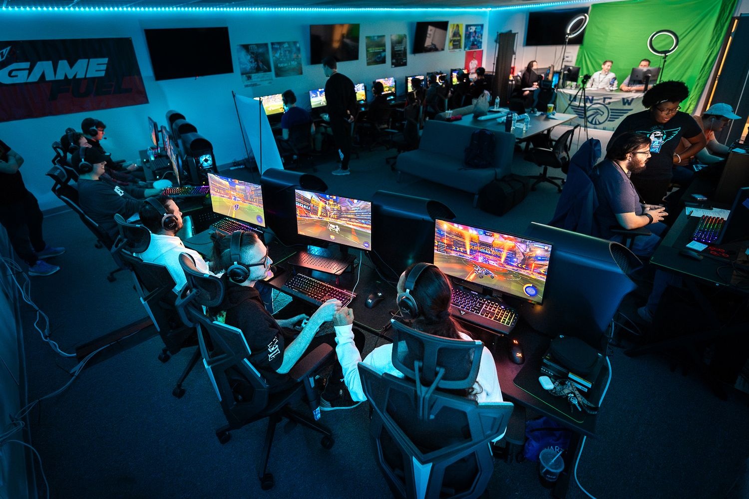 Showcase of stations in the UNCW Esports Lab