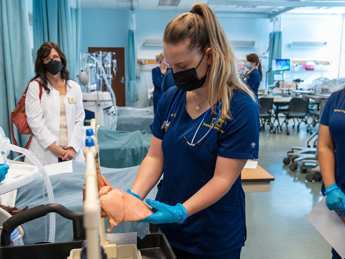 Students learn about Respiratory Therapy in the Simulation Lab