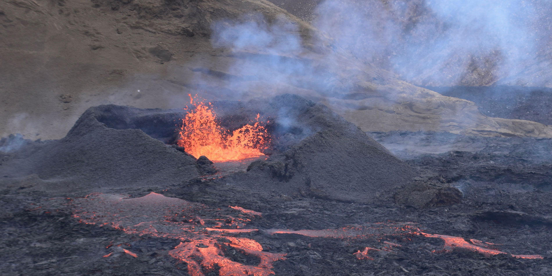 Iceland eruption 