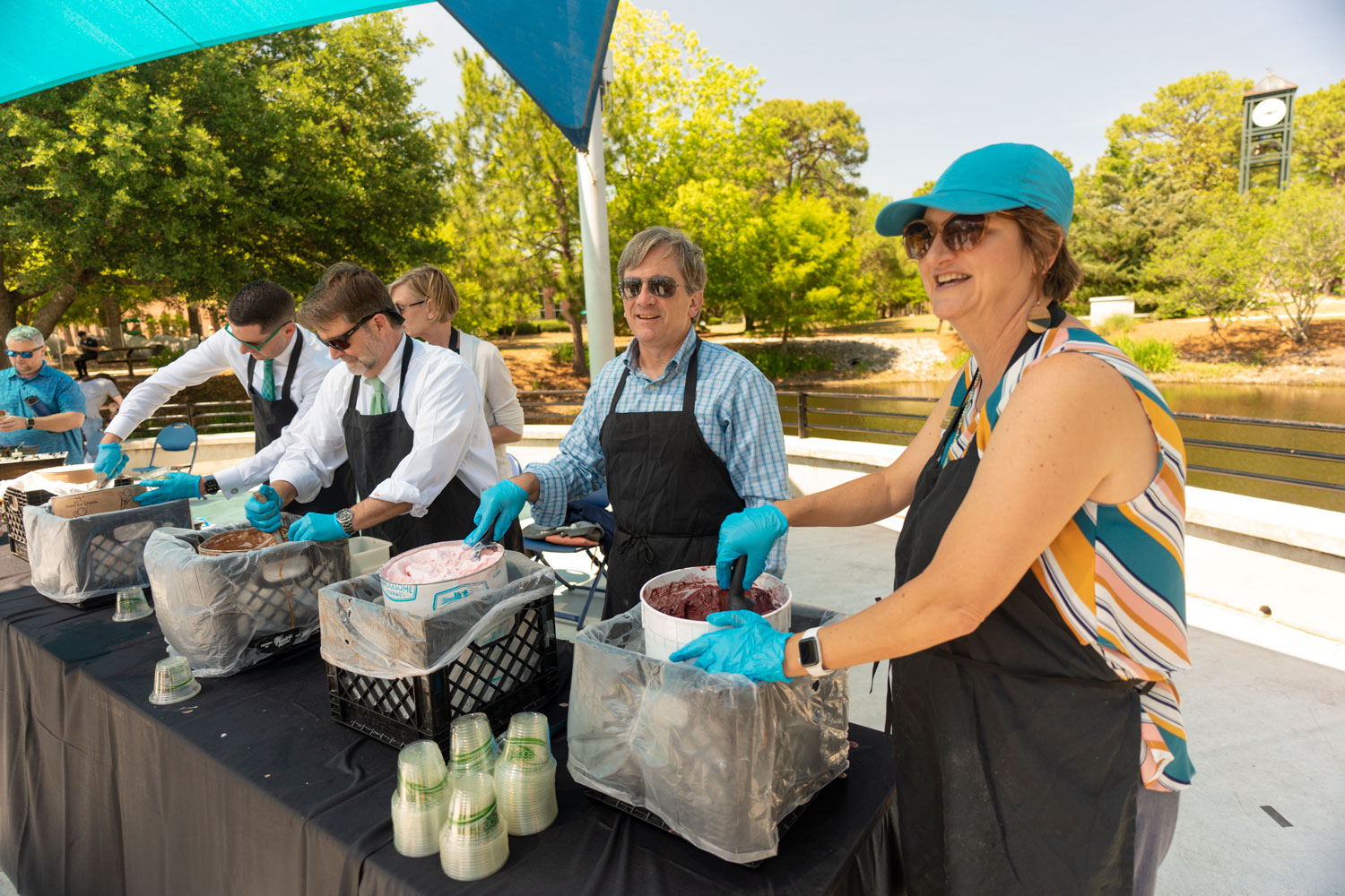 Campus Leaders scoop ice cream for faculty and staff as part of State Employee Appreciation Day