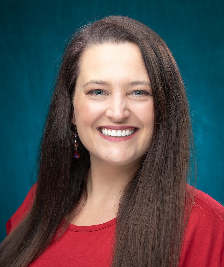 April Braswell headshot, Nursing