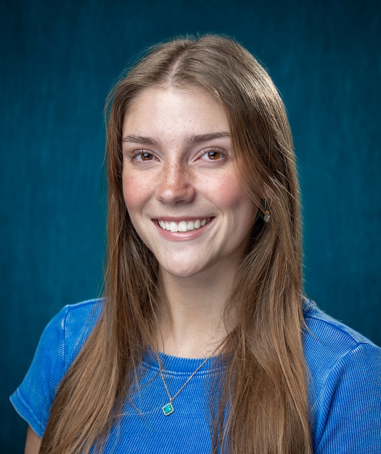 Olivia esposito, student worker