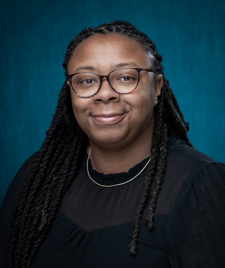 Arianna johnson, transfer center