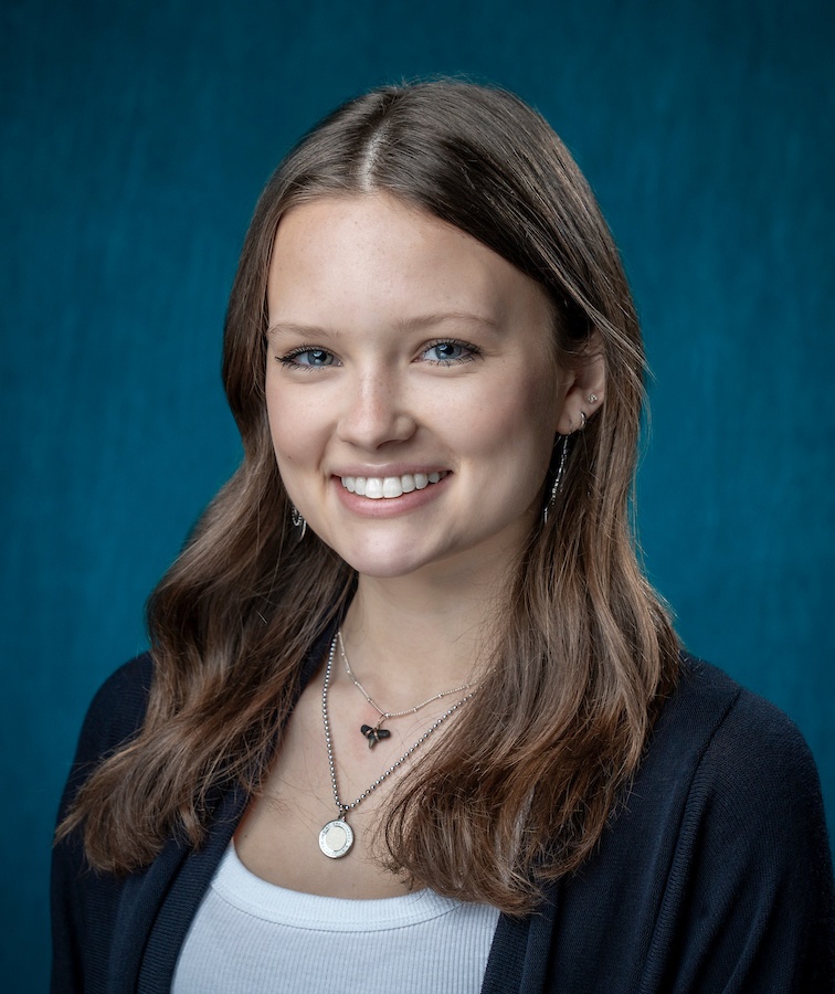 Isabelle senff, student worker