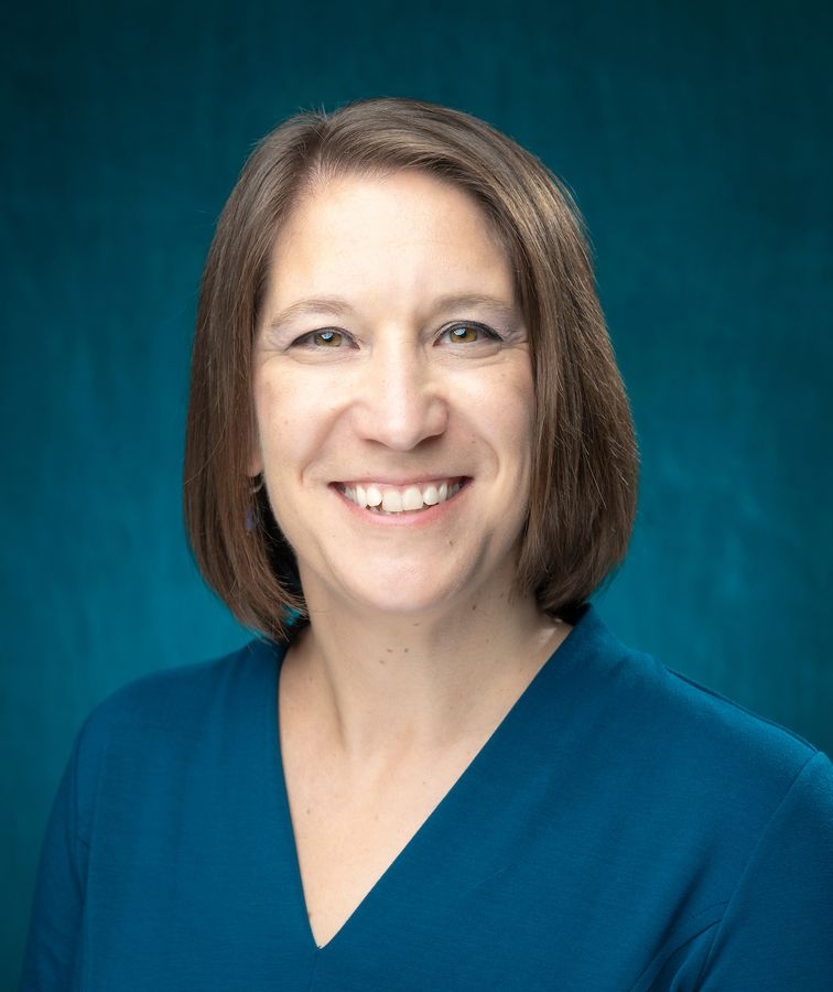 Stephanie J Whitesell