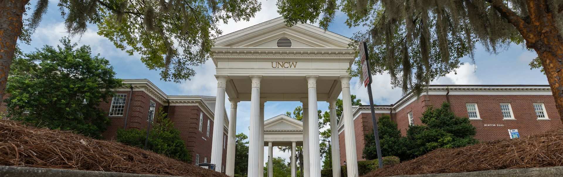 UNCW Arches on campus