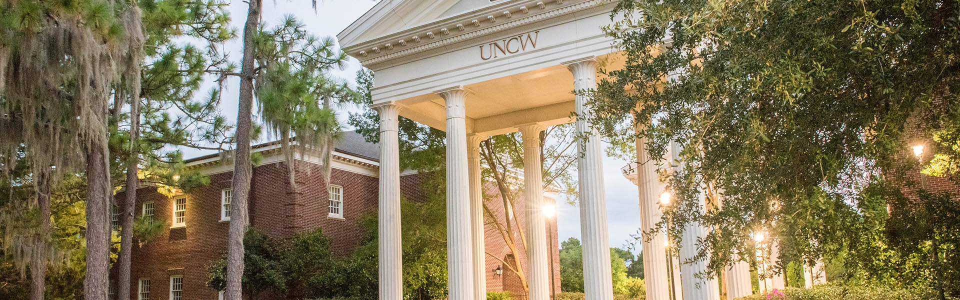 UNCW Bus Stop