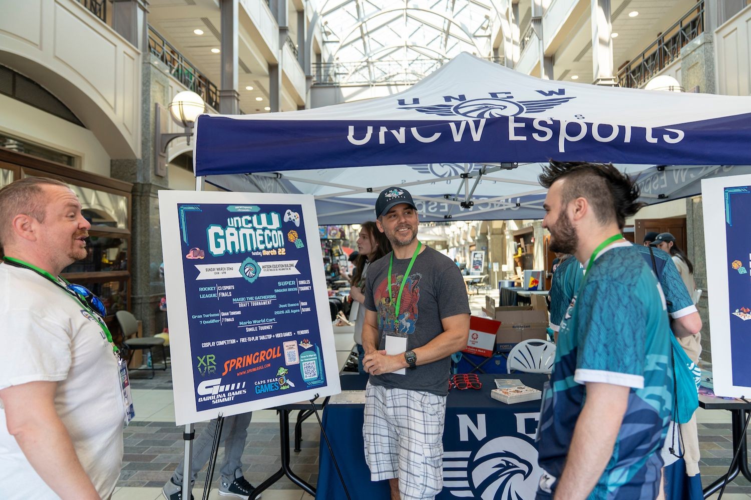 Ray Pastore talks with GameCon attendees