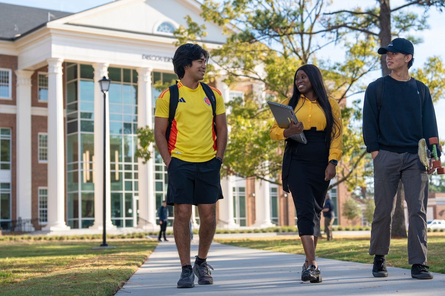 Students walking to class together