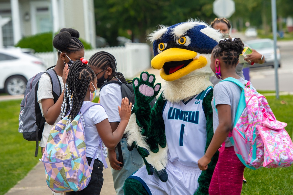uncw mascot sammy seahawk visits with kids at dc virgo