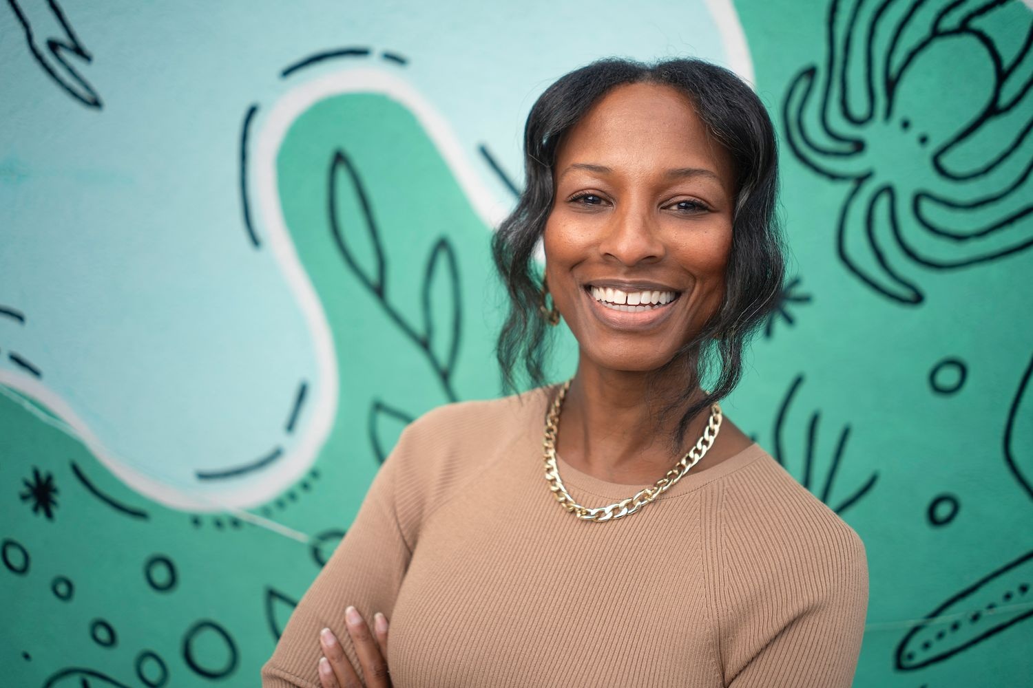J’vaneté Becton Skiba ’03, director of the New Hanover County Resiliency Task Force, leads community efforts to build a trauma‑informed, resilience‑focused approach to addressing adversity, stress and trauma.