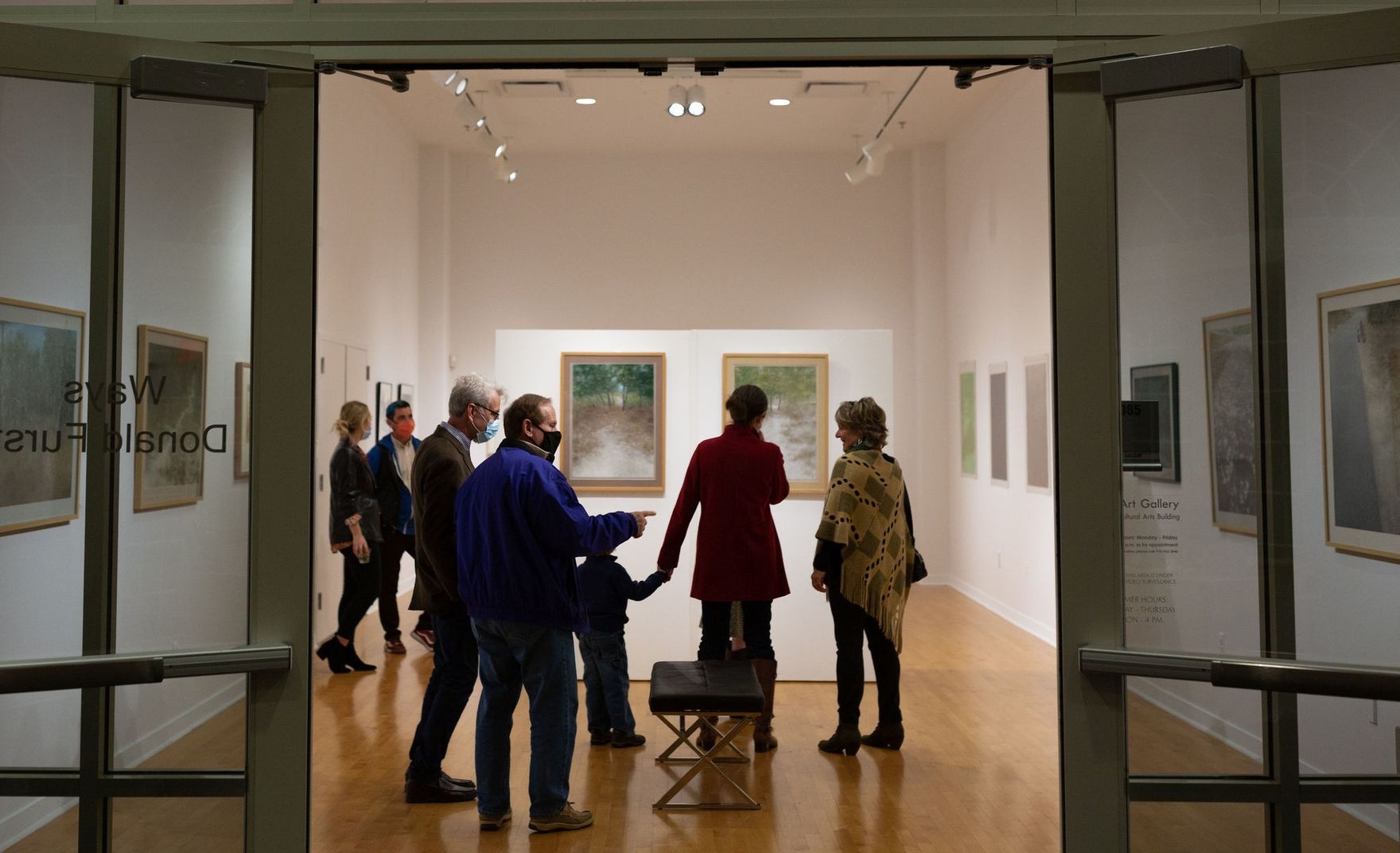 Entrance to Donald Furst gallery